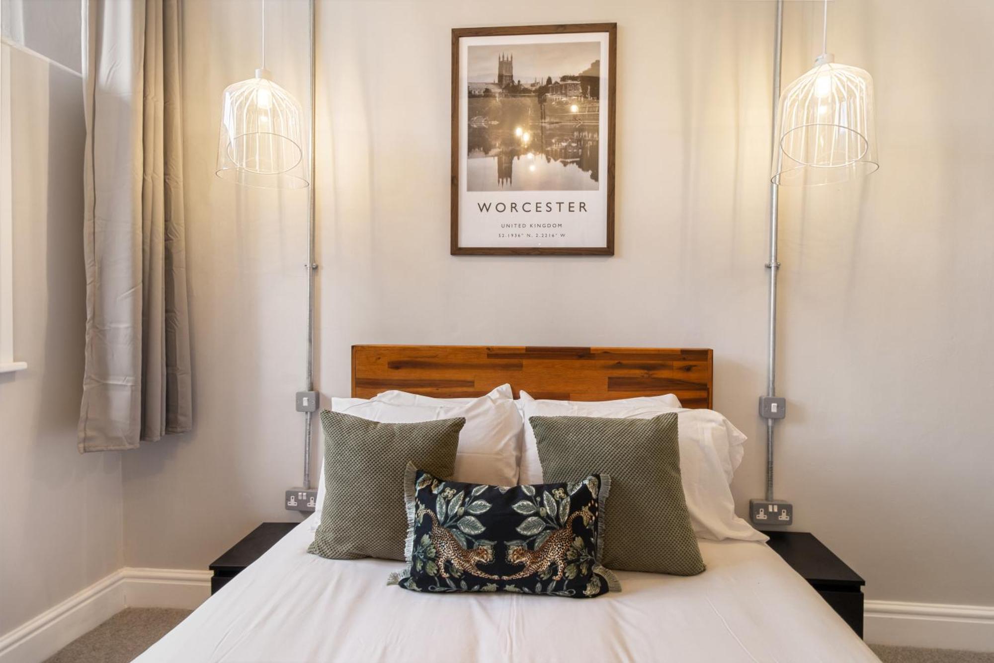 Whiskawaystays - Shaw Mews - Apartment 3 Устър Екстериор снимка