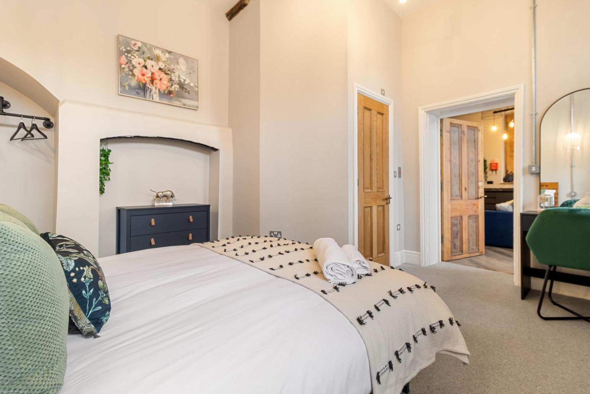 Whiskawaystays - Shaw Mews - Apartment 3 Устър Екстериор снимка